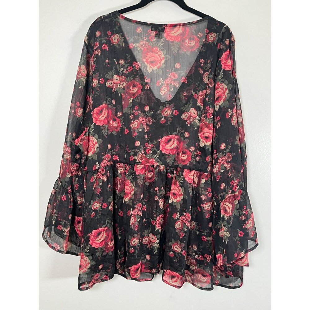 Torrid Women Top Size 22 Black Pull Over Crochet V Neck Red Floral Boho Feminine